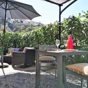Apartment 2 Pieces + Terrasse Entoure De Verdure 